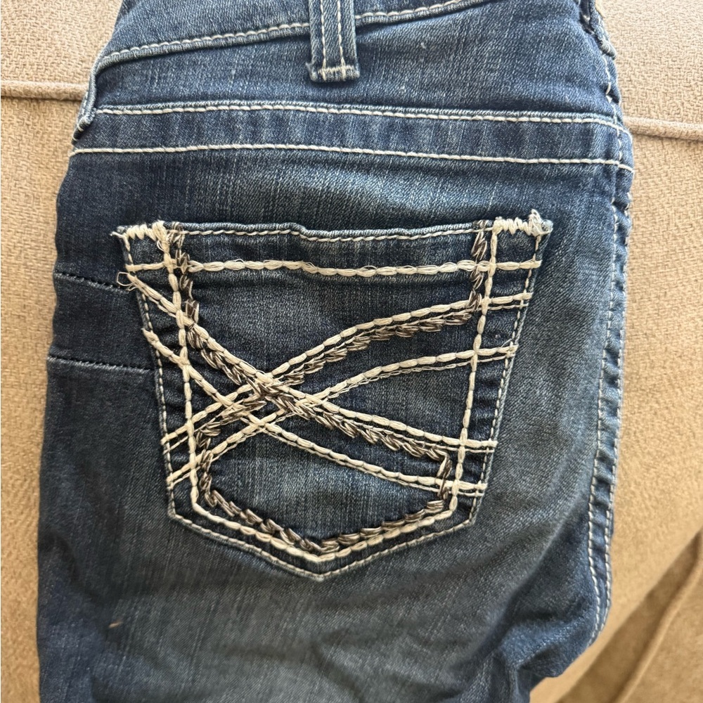 Ariat Blue Jeans with Decorative Stitching and Faded Indigo Wash